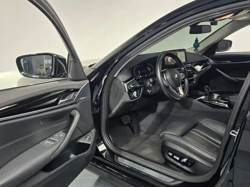 2022 BMW 5 серии с пробегом 88 435 км