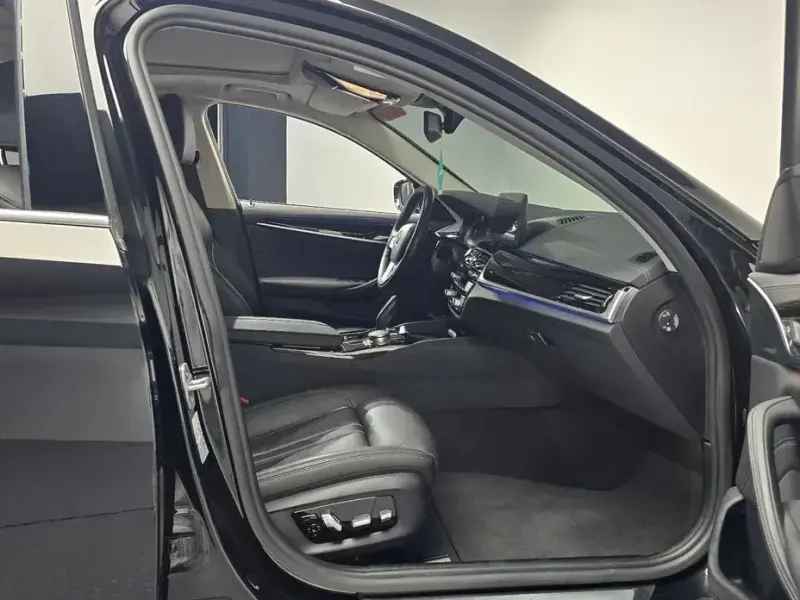 2022 BMW 5 серии с пробегом 88 435 км