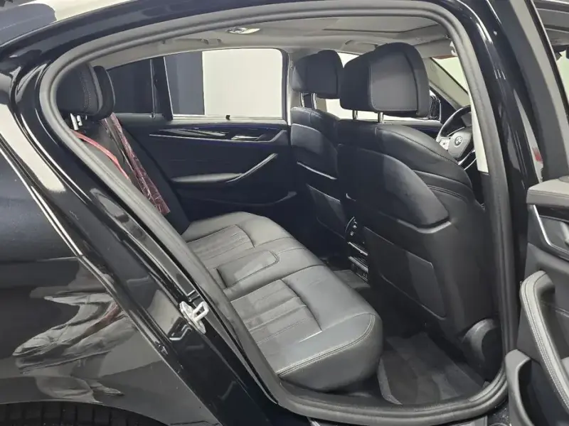 2022 BMW 5 серии с пробегом 88 435 км