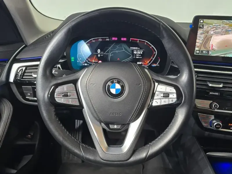 2022 BMW 5 серии с пробегом 88 435 км