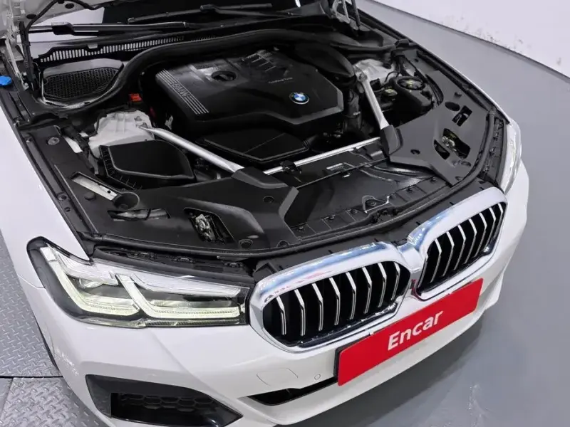 2022 BMW 5 серии с пробегом 46 214 км