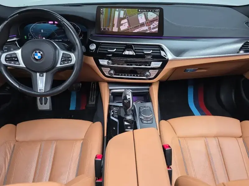 2022 BMW 5 серии с пробегом 46 214 км