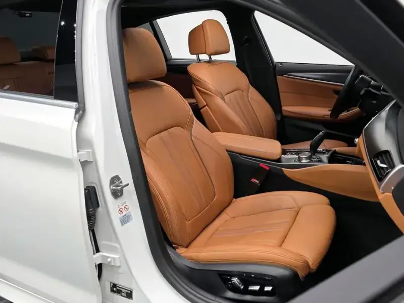2022 BMW 5 серии с пробегом 46 214 км