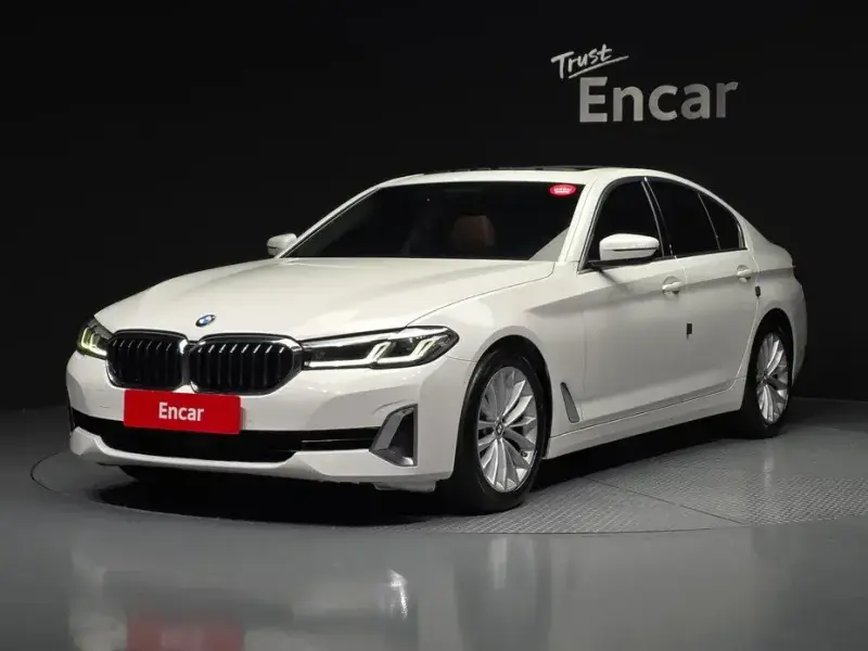 2022 BMW 5 серии с пробегом 118 716 км