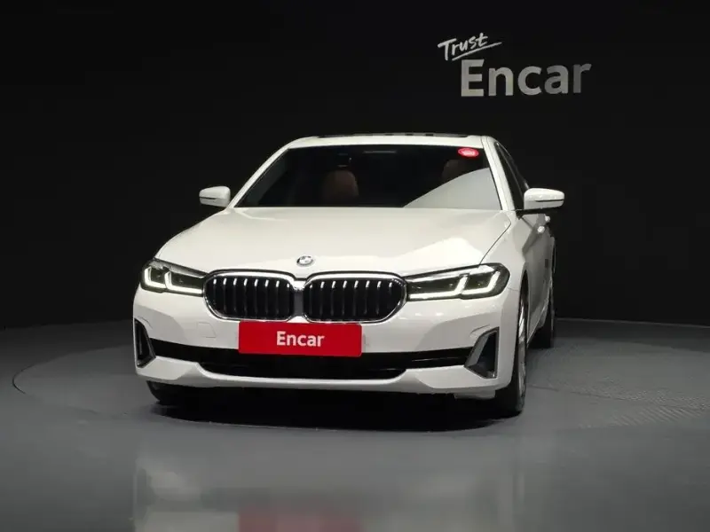 2022 BMW 5 серии с пробегом 118 716 км