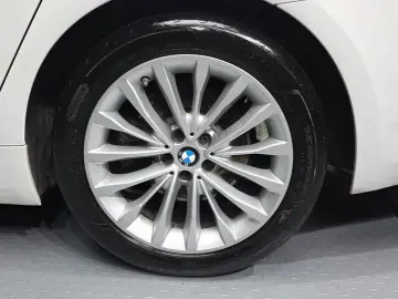 2022 BMW 5 серии с пробегом 118 716 км