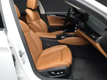 2022 BMW 5 серии с пробегом 118 716 км