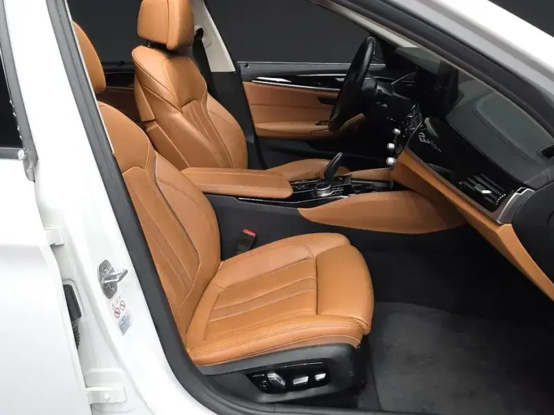 2022 BMW 5 серии с пробегом 118 716 км