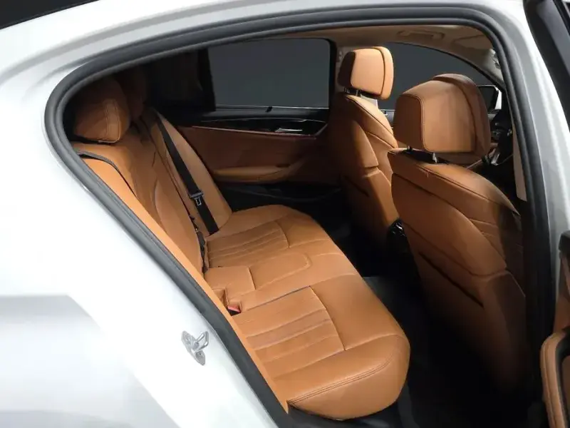 2022 BMW 5 серии с пробегом 118 716 км