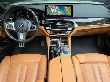 2022 BMW 5 серии с пробегом 65 080 км