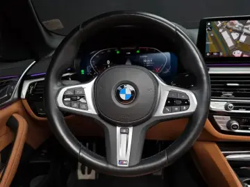 2022 BMW 5 серии с пробегом 65 080 км