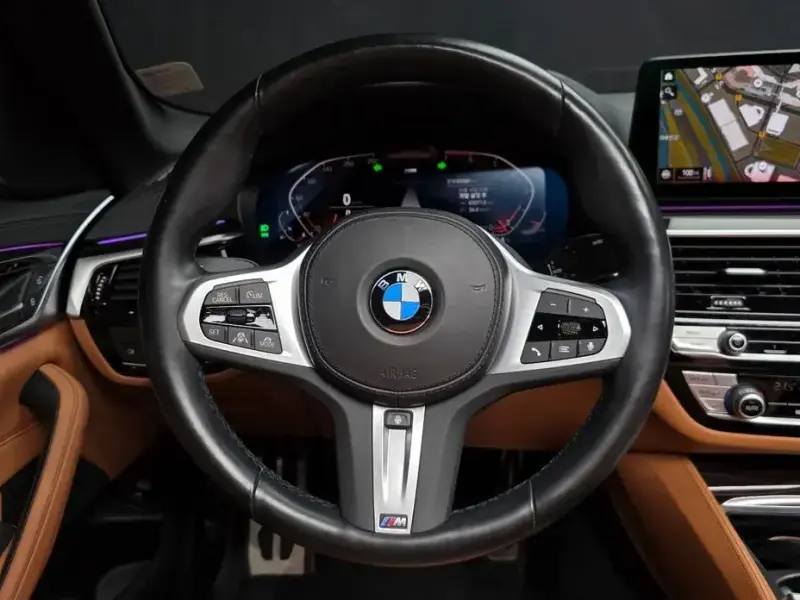2022 BMW 5 серии с пробегом 65 080 км
