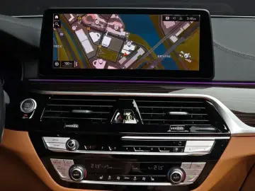 2022 BMW 5 серии с пробегом 65 080 км