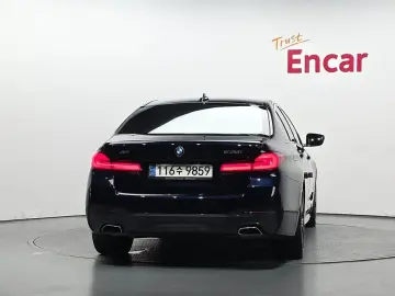 2022 BMW 5 серии с пробегом 58 638 км