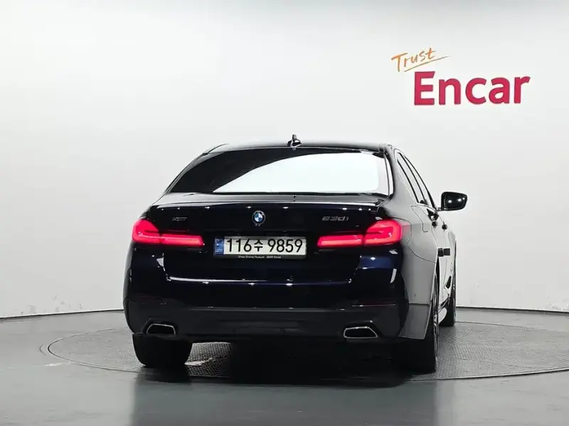 2022 BMW 5 серии с пробегом 58 638 км
