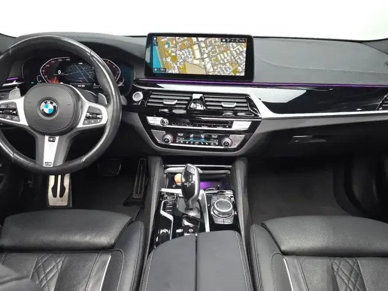2022 BMW 5 серии с пробегом 58 638 км