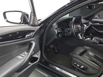 2022 BMW 5 серии с пробегом 58 638 км