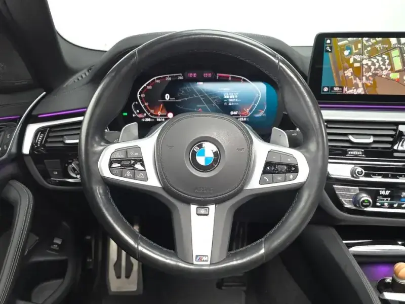 2022 BMW 5 серии с пробегом 58 638 км