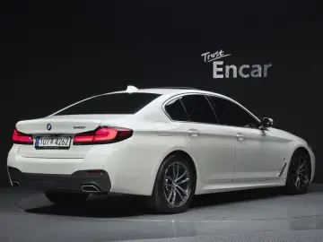 2022 BMW 5 серии с пробегом 78 045 км