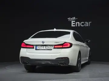 2022 BMW 5 серии с пробегом 78 045 км