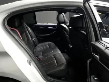 2022 BMW 5 серии с пробегом 78 045 км