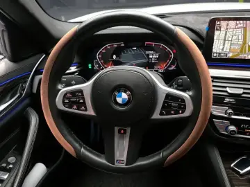 2022 BMW 5 серии с пробегом 78 045 км