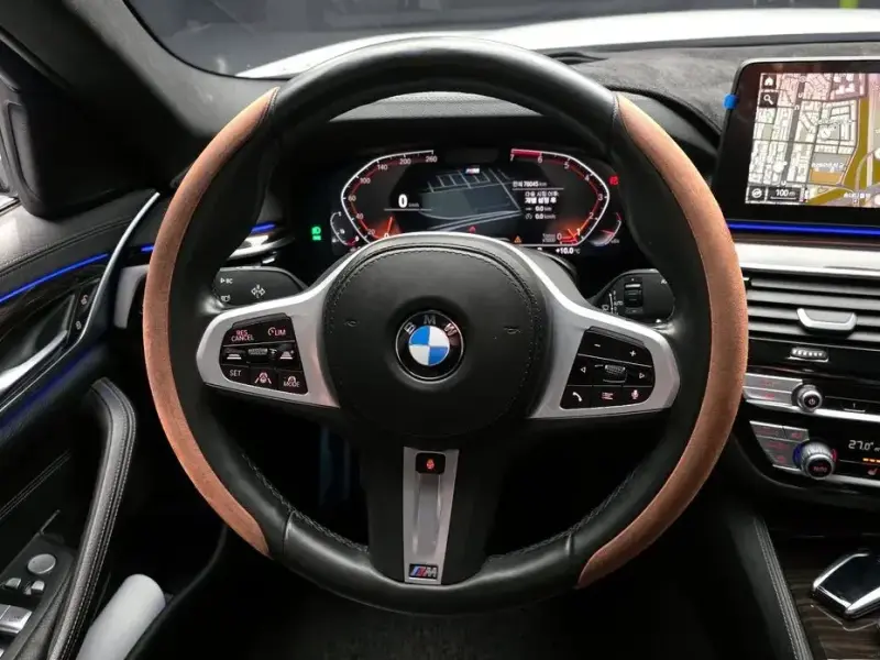 2022 BMW 5 серии с пробегом 78 045 км