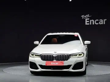 2022 BMW 5 серии с пробегом 55 327 км