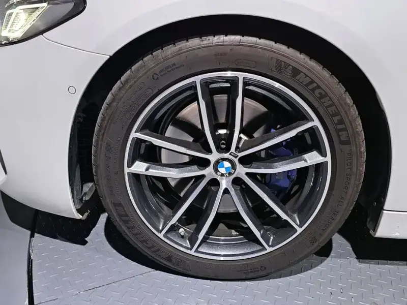 2022 BMW 5 серии с пробегом 55 327 км