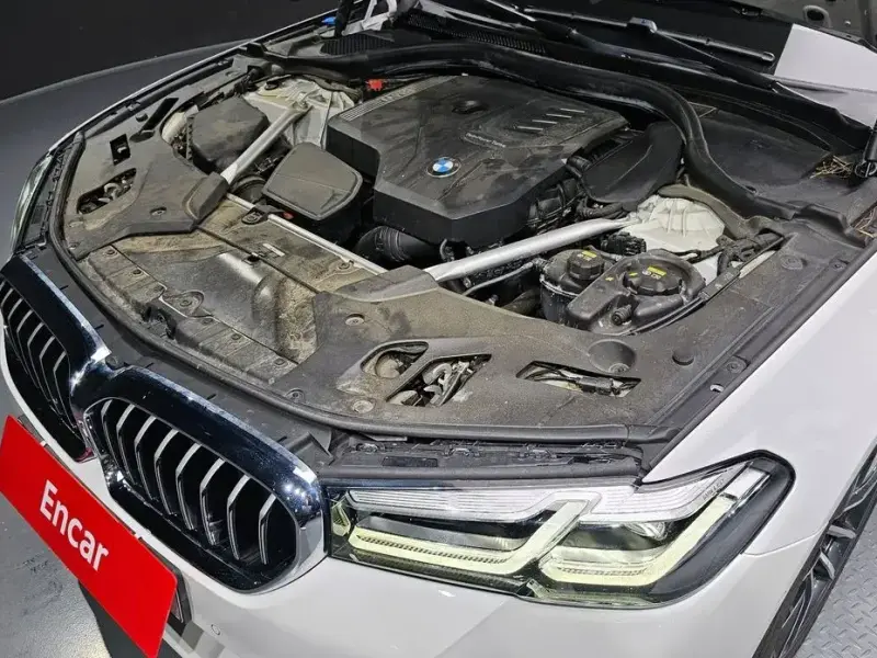 2022 BMW 5 серии с пробегом 55 327 км