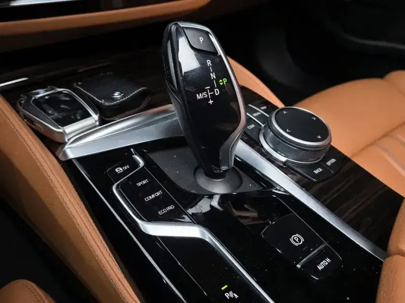 2022 BMW 5 серии с пробегом 55 327 км