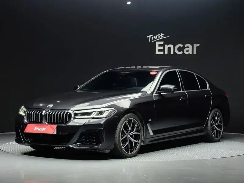 2022 BMW 5 серии с пробегом 52 944 км