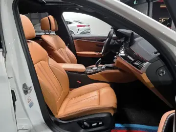 2022 BMW 5 серии с пробегом 55 327 км