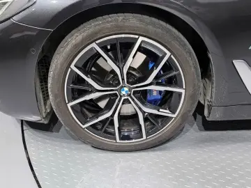 2022 BMW 5 серии с пробегом 52 944 км