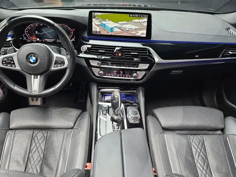 2022 BMW 5 серии с пробегом 52 944 км