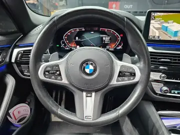 2022 BMW 5 серии с пробегом 52 944 км