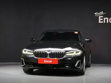 2022 BMW 5 серии с пробегом 26 882 км