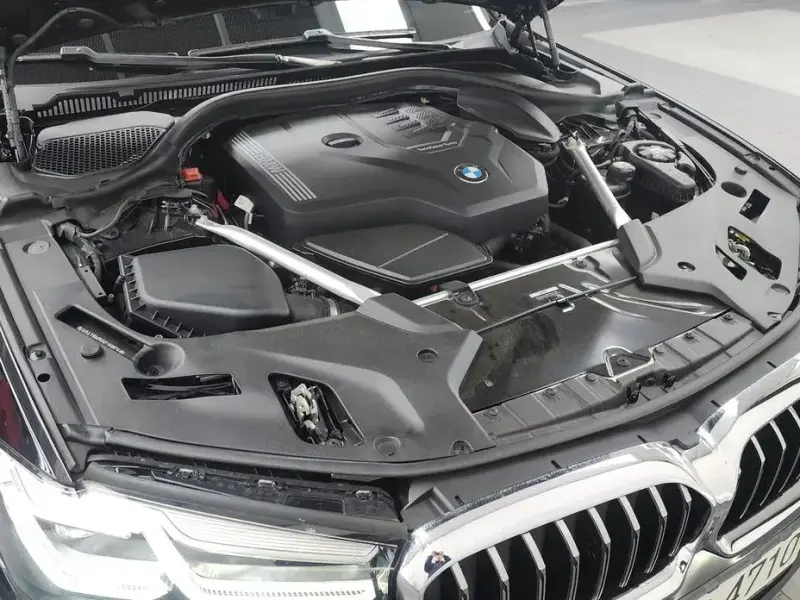2022 BMW 5 серии с пробегом 26 882 км
