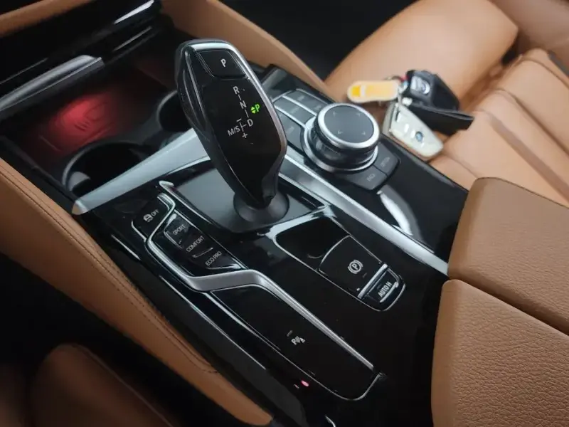 2022 BMW 5 серии с пробегом 26 882 км