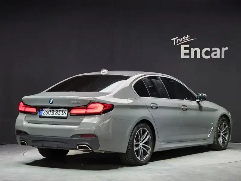 2022 BMW 5 серии с пробегом 96 865 км