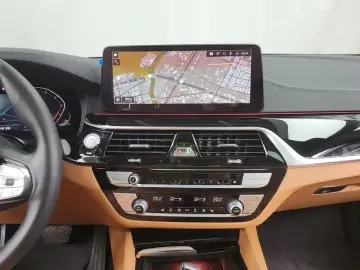 2022 BMW 5 серии с пробегом 26 882 км