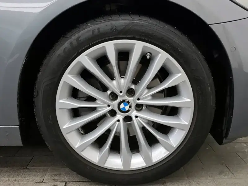 2022 BMW 5 серии с пробегом 49 723 км