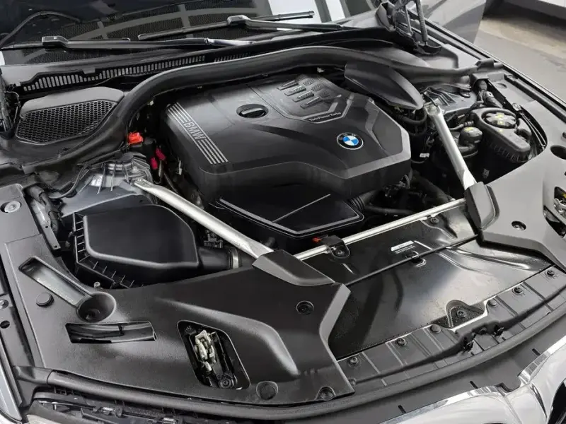 2022 BMW 5 серии с пробегом 49 723 км
