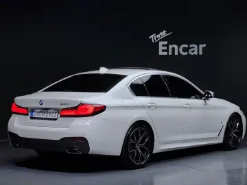 2022 BMW 5 серии с пробегом 41 932 км