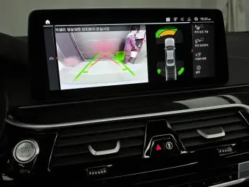 2022 BMW 5 серии с пробегом 49 723 км