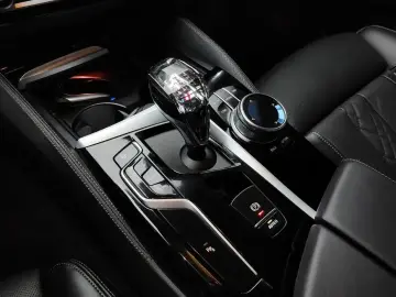 2022 BMW 5 серии с пробегом 41 932 км