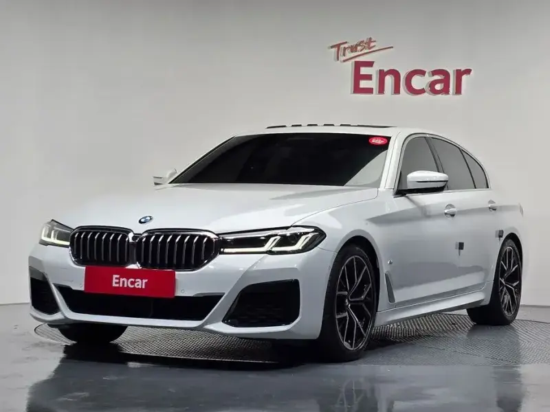 2022 BMW 5 серии с пробегом 26 294 км