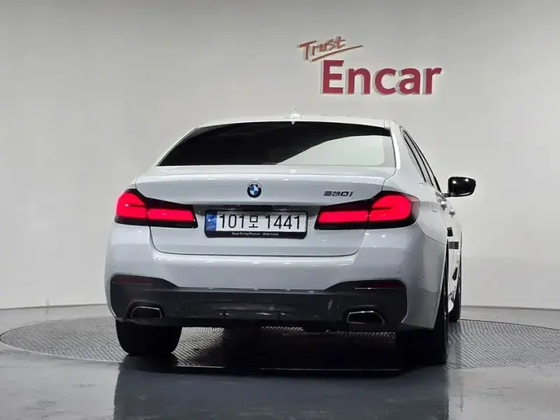 2022 BMW 5 серии с пробегом 26 294 км