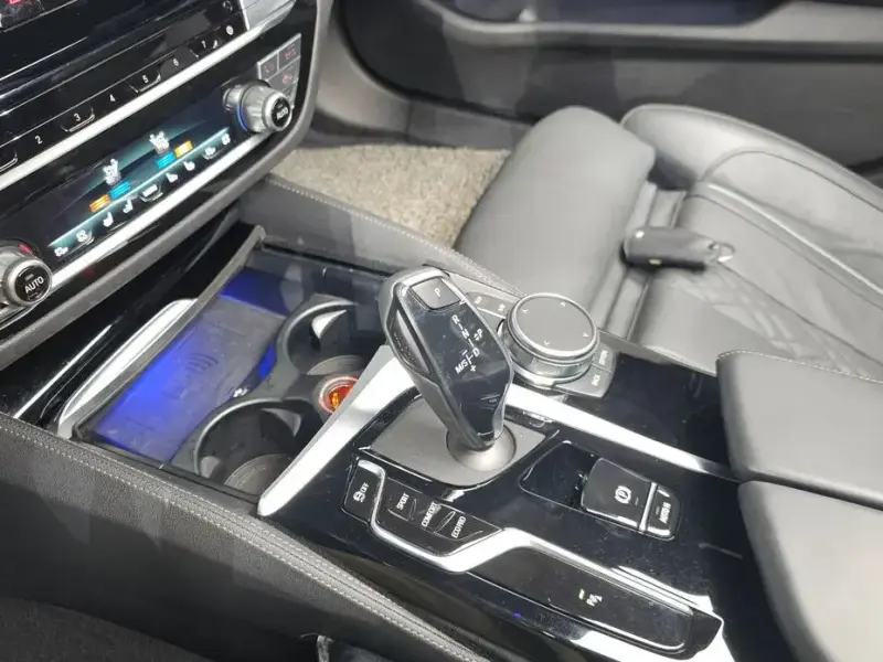 2022 BMW 5 серии с пробегом 26 294 км