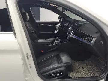 2022 BMW 5 серии с пробегом 26 294 км